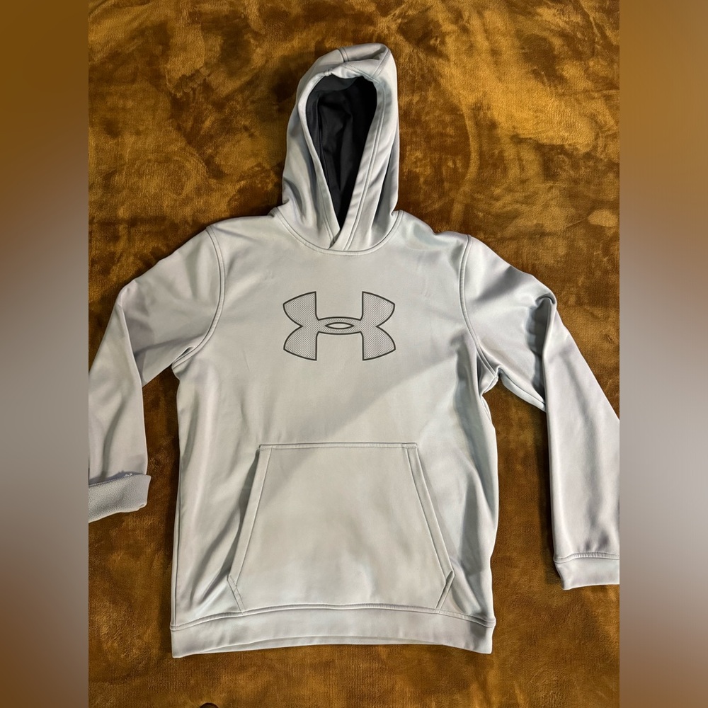 UnderArmour Grey Hoodie - Large- Very gently used